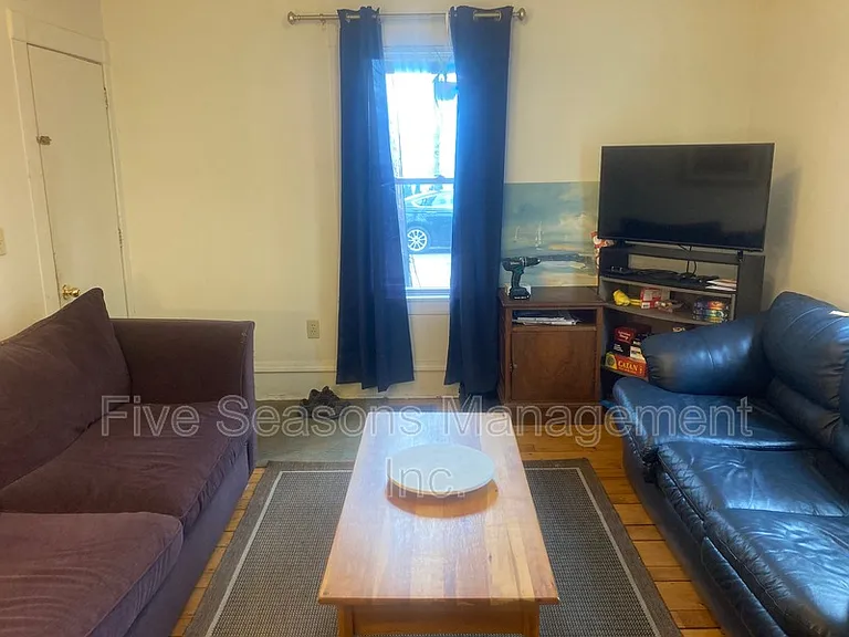 18-20 Hayward St #1 — Photo 11