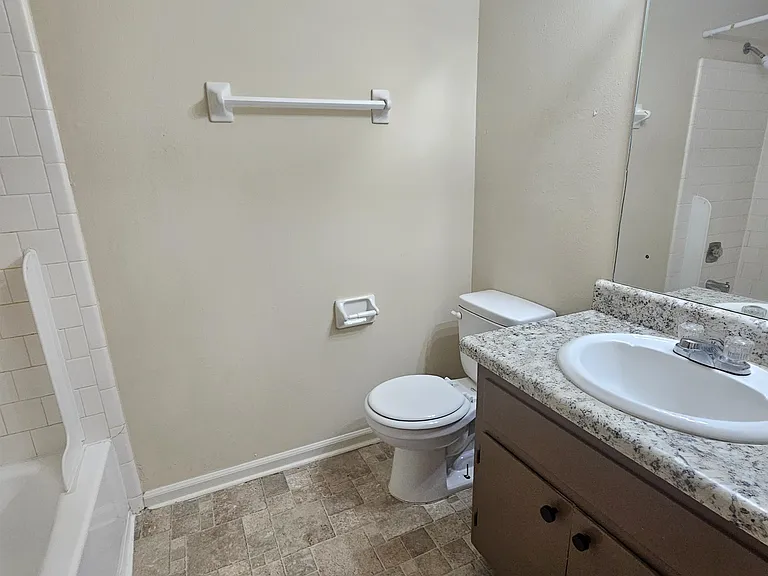 3701 Donovan Dr #A — Photo 35