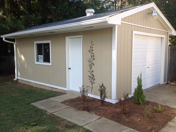 3rd image of 921 Hunters Retreat Dr