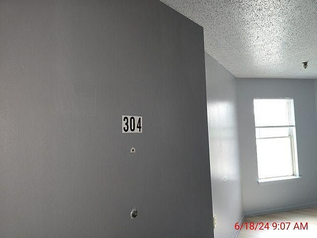 Unit Photo