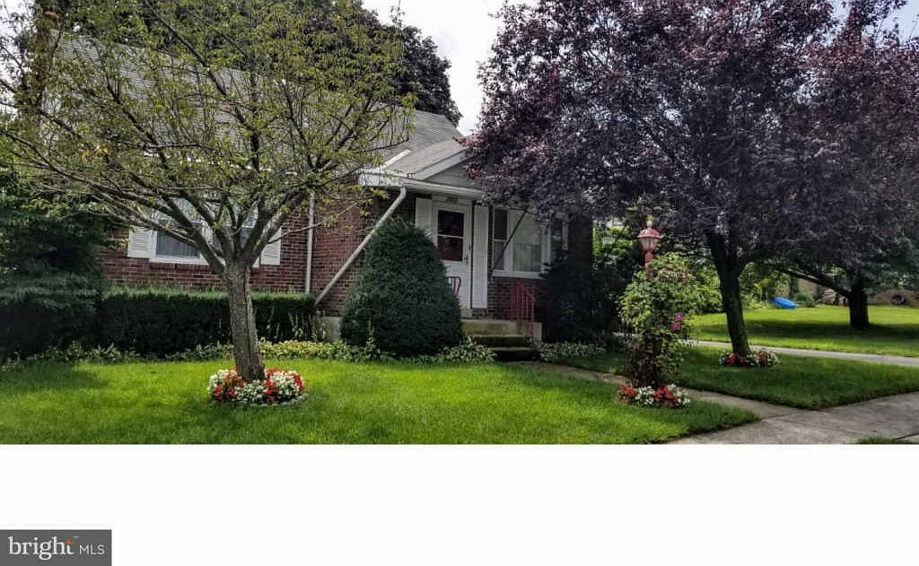 2902 Garfield Ave, West Lawn, PA 19609 Zillow