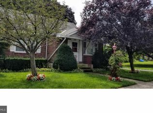 2902 Garfield Ave, West Lawn, PA 19609