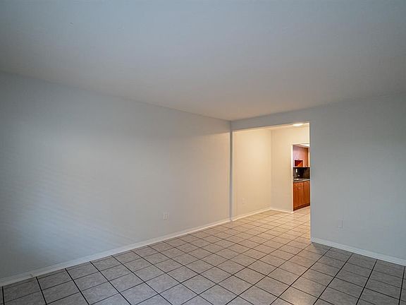 4th image of 7315 Harding Ave Unit 6-7315H-6