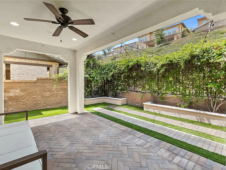 33 Gamella St — Photo 29