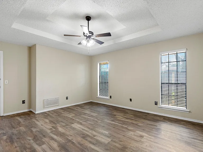4124 Camino Dr — Photo 17