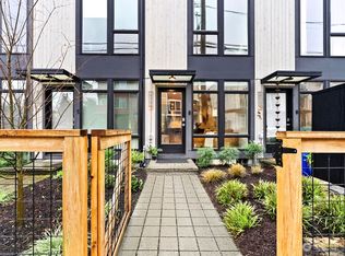 801 NW 50th St #D, Seattle, WA 98107