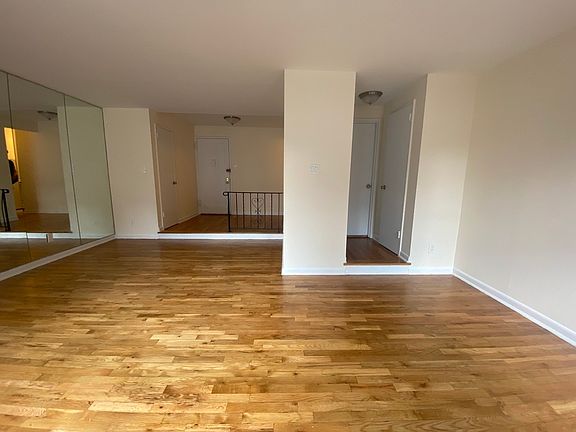 5th image of 139 E 27th St APT 4A