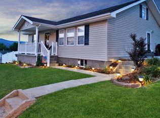 330 S Cedar Ave, Elizabethton, TN 37643