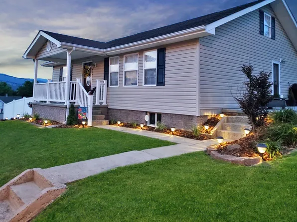 330 S Cedar Ave, Elizabethton, TN 37643