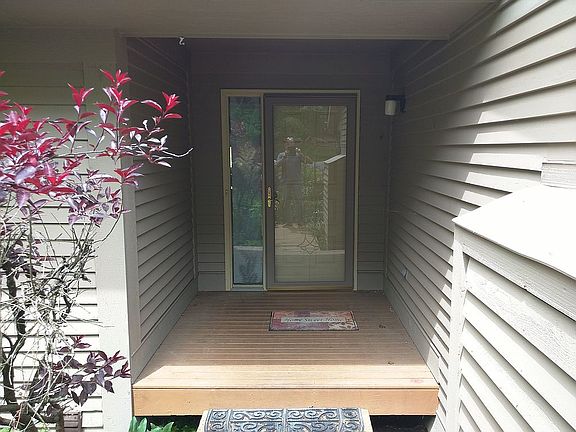 3rd image of 120 Miami Lakes Dr