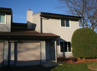 2506 Daisy Ln, Crest Hill, IL 60403