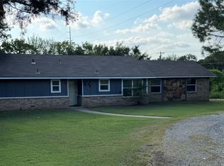 404 Hickory Hill Rd, Sapulpa, OK 74066