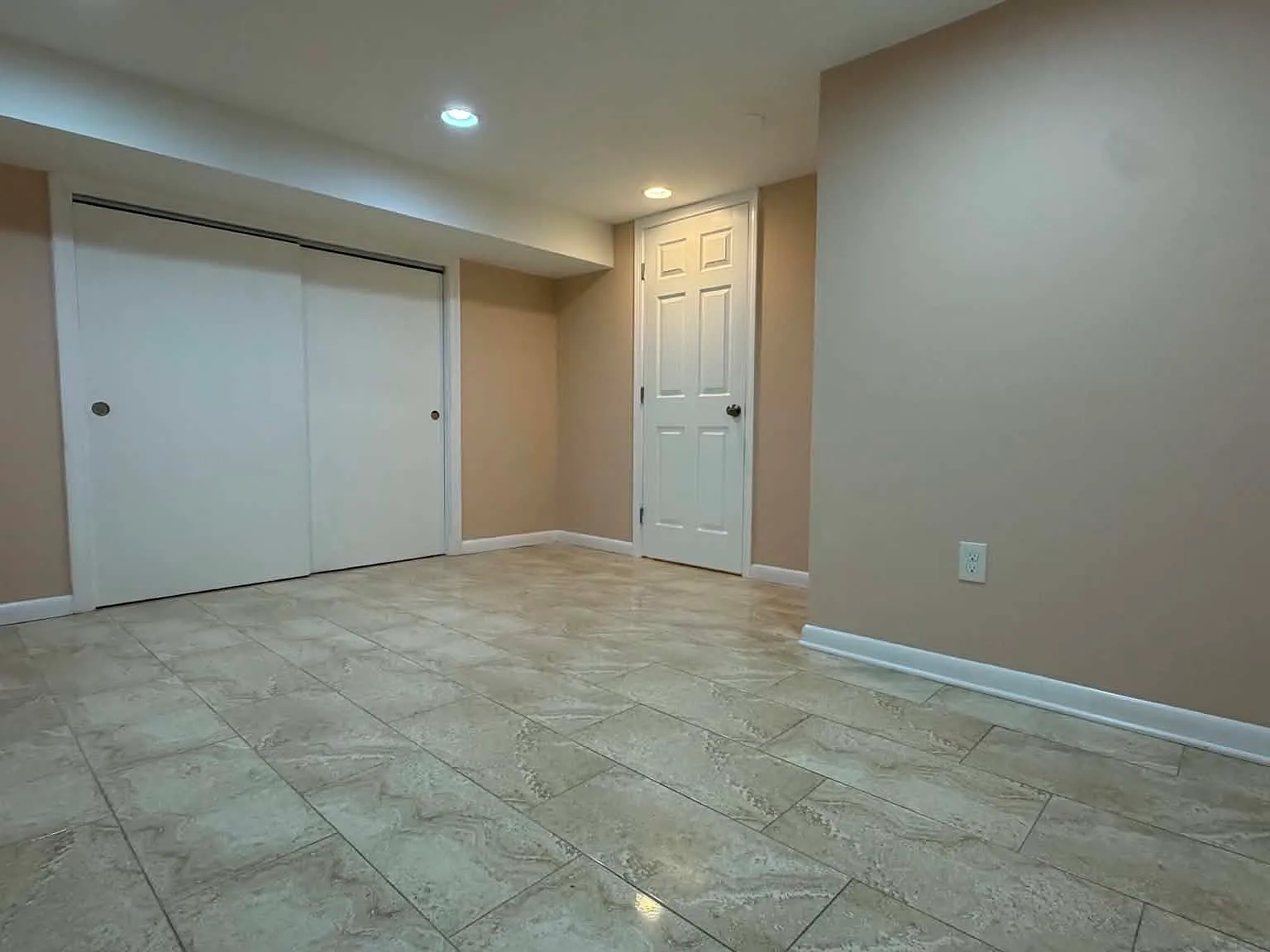 3 bed, $3,000 — Photo 3