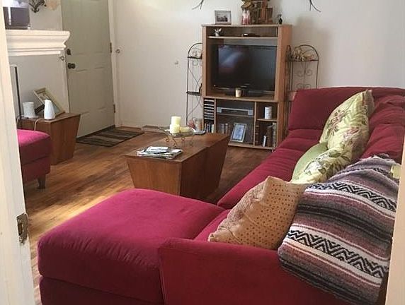 2nd image of 304 Bradley Dr