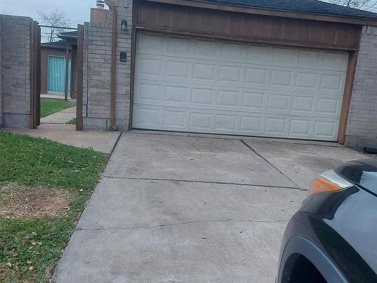 8151 Misty Ridge Ln — Photo 6