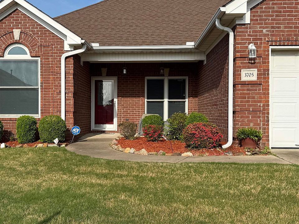 1st image of 3705 Heritage Oak Dr