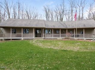 2320 136th Ave, Dorr, MI 49323