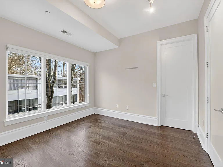 4964 Eskridge Ter NW — Photo 30