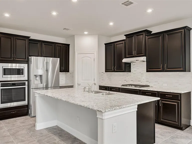 5300 Cipriano Dr — Photo 13