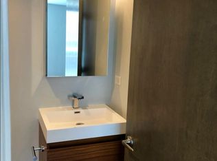 3301 N Sheffield Ave #1, Chicago, IL 60657