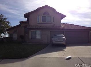 1509 W Summerset Dr, Rialto, CA 92377