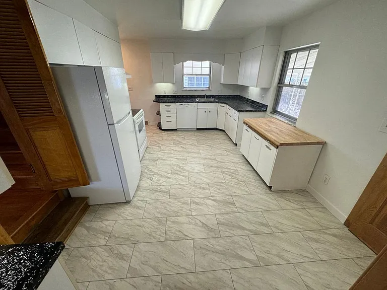 2770 Tremont Rd — Photo 28