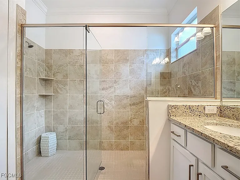 15919 Leaning Pine Ln — Photo 33