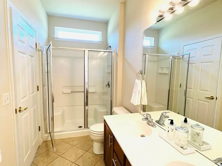 214 Bonham Loop — Photo 4