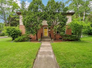 409 12th St, Baraboo, WI 53913