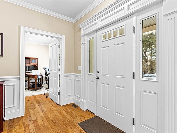 5th image of 10 Crisileo Way