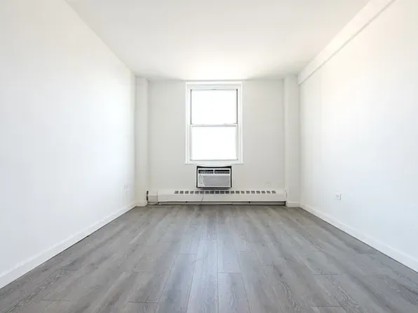 148 Cozine Avenue image 4 of 7