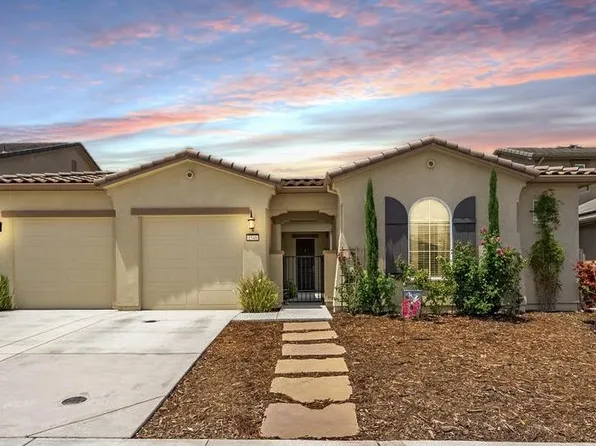 1548 Lily Ct, Hollister, CA 95023