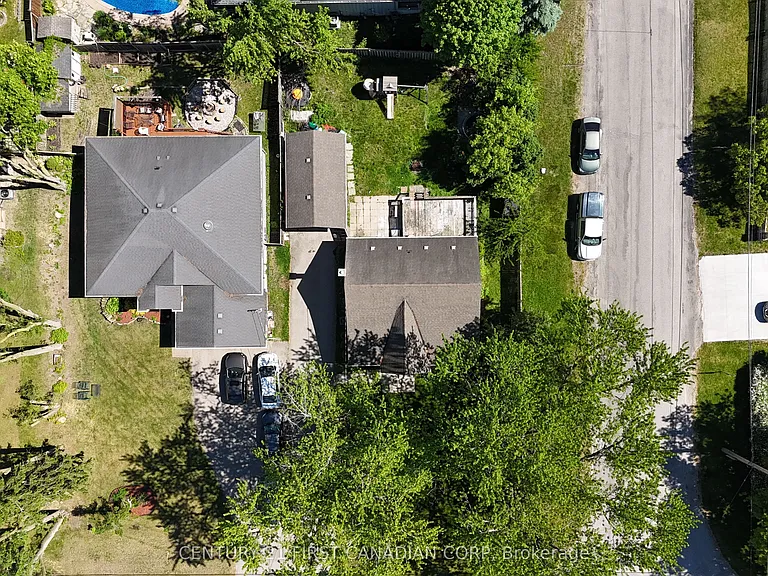 1218 Hamilton Rd — Photo 3