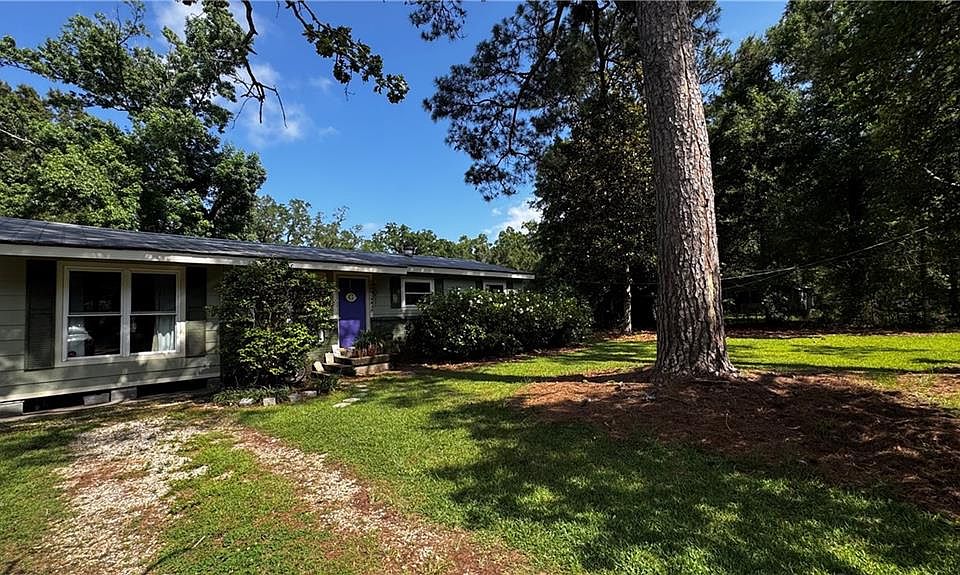 1st image of 6 Oak Park Dr