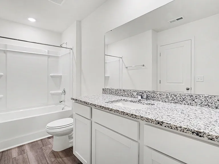 131 S Meyers Ct — Photo 15