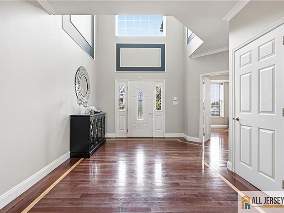 3rd image of 43 Eldorado Way