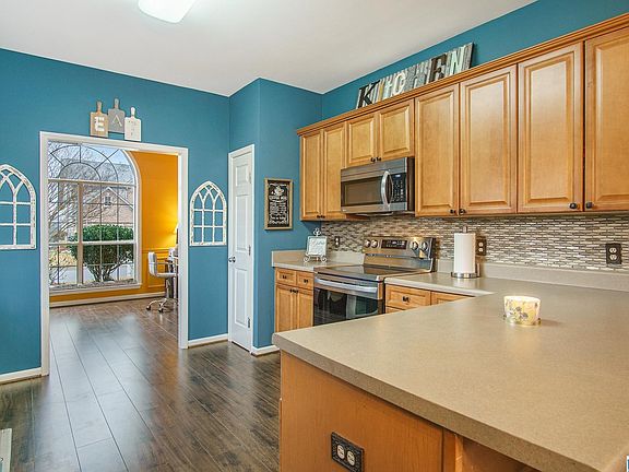 4th image of 1000 Stonecreek Dr