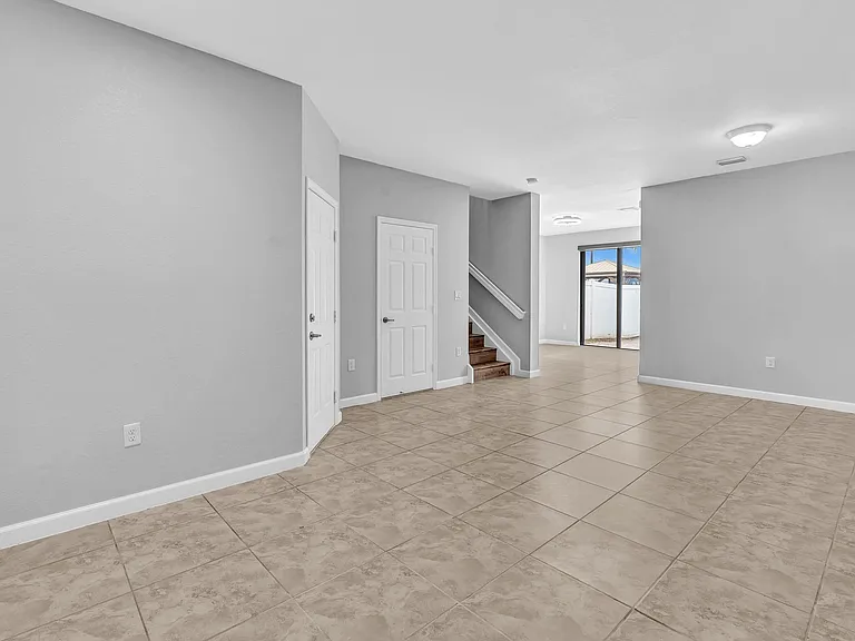 3320 W 90th St — Photo 12