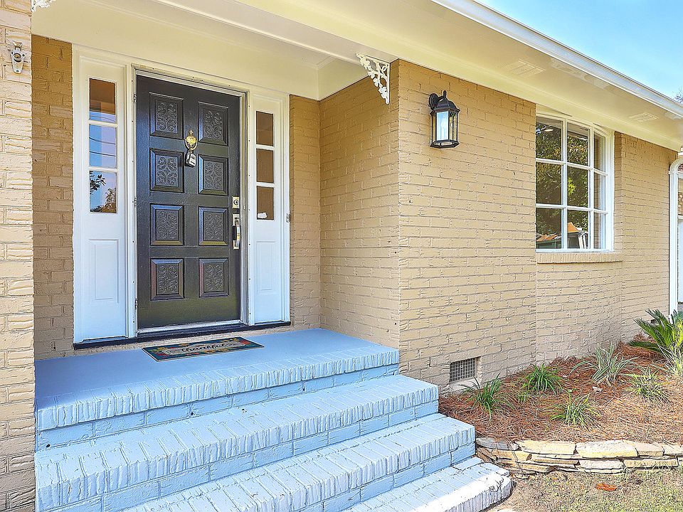 2nd image of 1217 Silver Leaf Cir