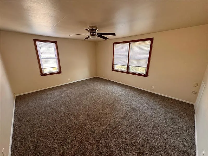2 bed, 1200 sqft, $1,250 — Photo 4