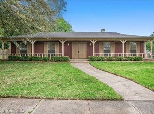 2817 Westmoor Ct, Mobile, AL 36695