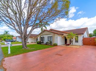11307 SW 74th Ter, Miami, FL 33173