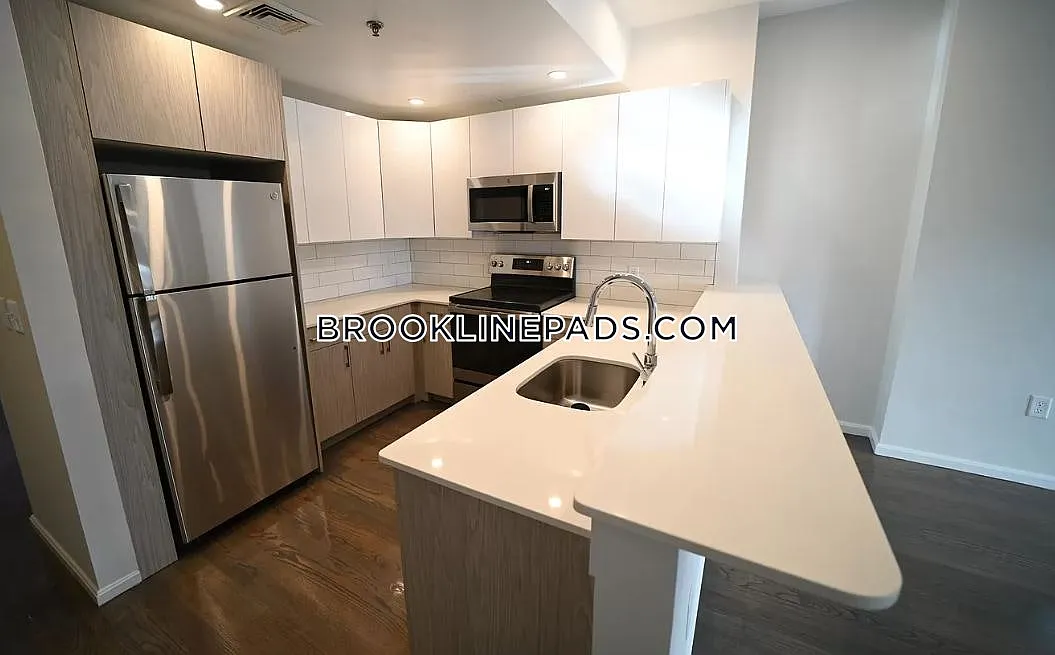 3 bed, $5,375 — Photo 1