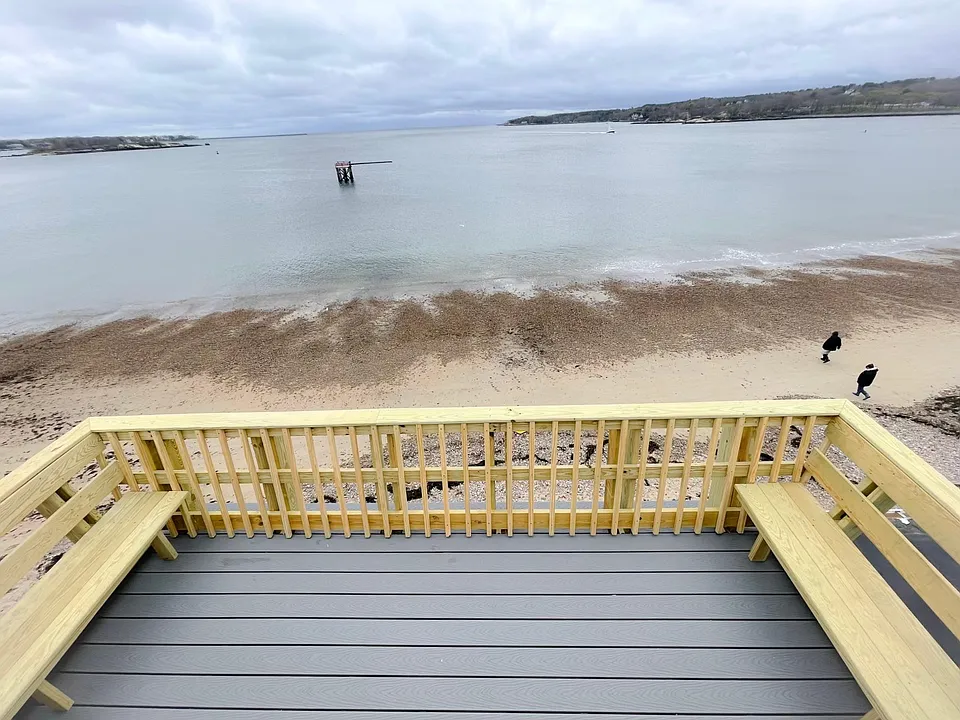 10 Beach Ct #3