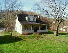 2nd image of 30 Rocky Ln