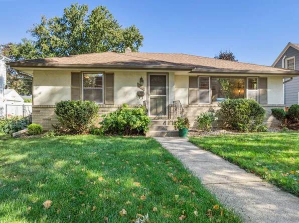 1381 Hoyt Ave W, Falcon Heights, MN 55108