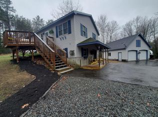 39 Fairbanks Rd, Wayne, ME 04284