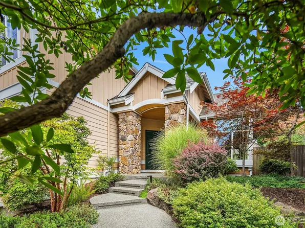 11710 157th Avenue NE, Redmond, WA 98052