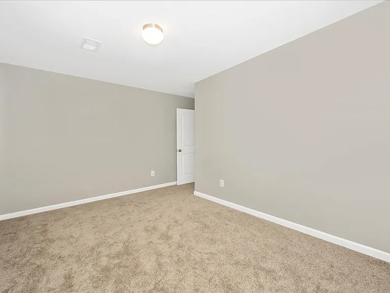 42 Eakins Ln — Photo 53