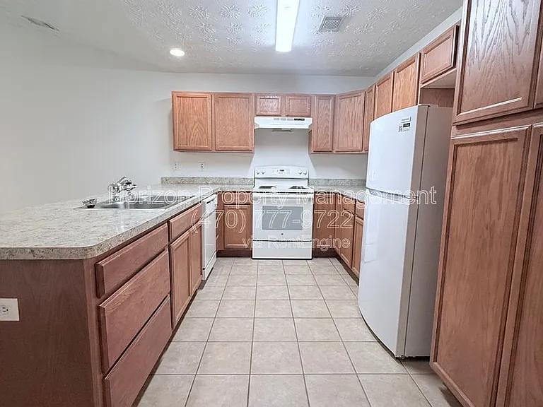 4019 Hidden Hollow Dr — Photo 3